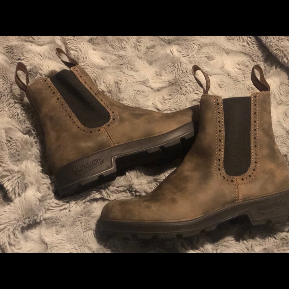 NWT Blundstone Boots